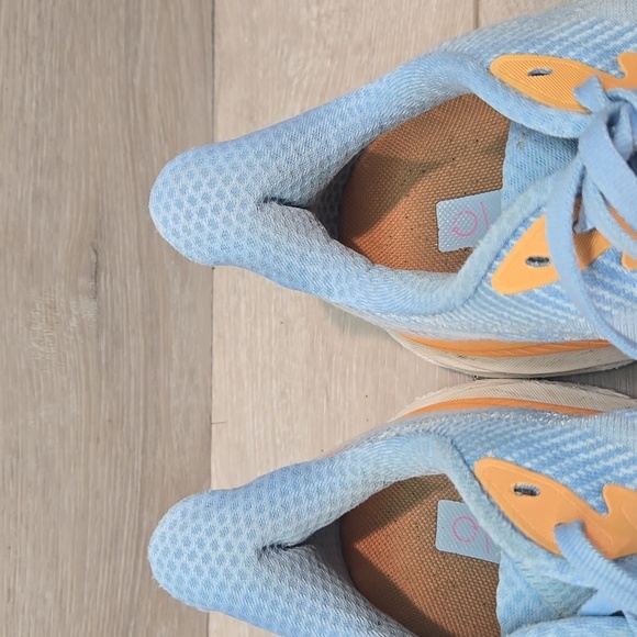 Hoka One One  Women's Clifton 9 Running Athletic Shoes Sneakers Sz 9.5B - Picture 4 of 12